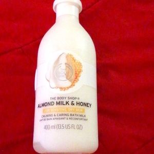 New Body Shop Bath Milk